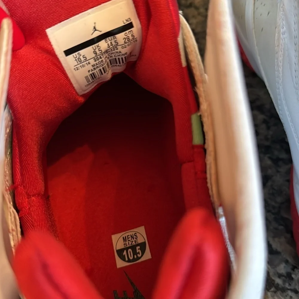 Air Jordan Hare 7 Retro White and Red Sneakers EUC 10.5